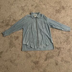 Levi’s Strauss Genuine Garment Denim Button Down Shirt Women’s  Size Medium